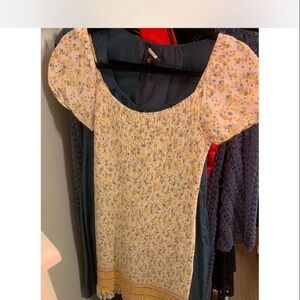 Charming Floral Print Blouse in Yellow